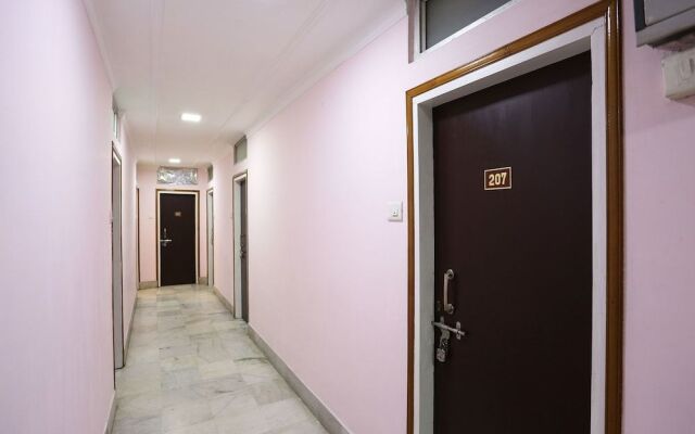 OYO 11715 MCC Guest House