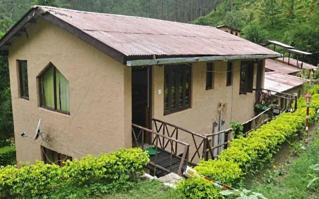Perfectly Located Resort amidst Majkhali Woods
