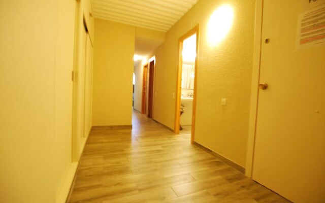 Edificio Zona Media Sierra Nevada