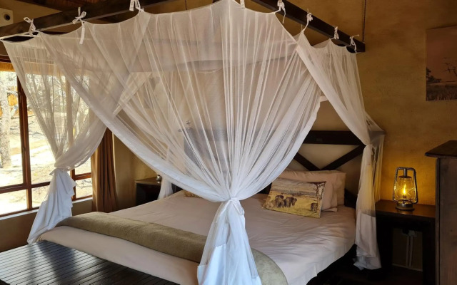 Thornhill Safari Lodge