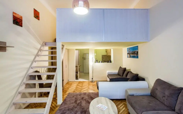 Balassi 27 Apartment