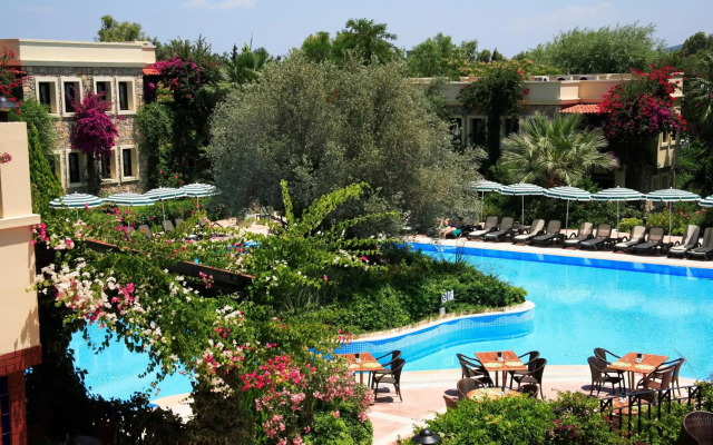 Hotel Zeytinada