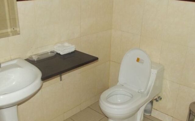 M P Hotel