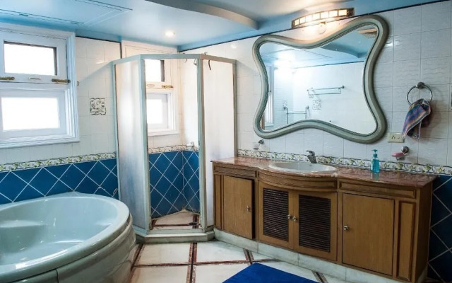 VILLA 33 Bed & Breakfast