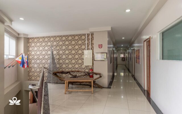 OYO 767 Hotel Urban - Khotel Kurban Hotel