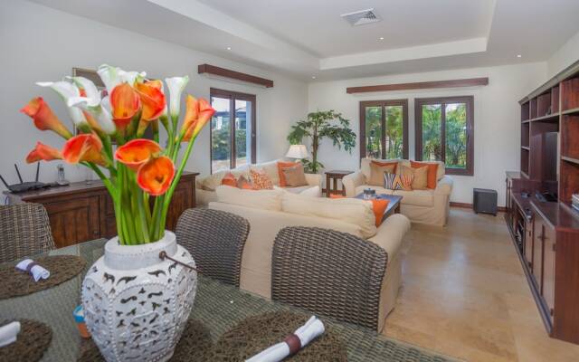 Pristine Bay 4033 4 Bedroom Home by RedAwning