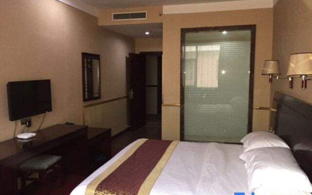 Xixia Chaoyue Business Hotel