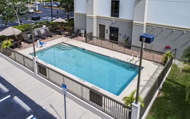 Hampton Inn & Suites Fort Myers-Estero/FGCU