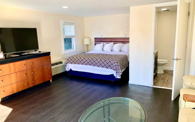 Penn Lodge Hotel & Suites
