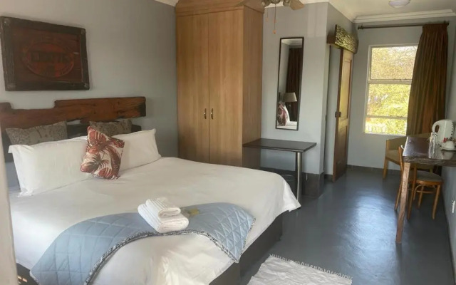 Africa Footprints Lodge Kempton Park