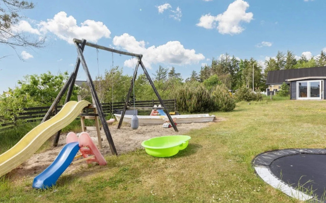 8 Person Holiday Home in Logstor-by Traum