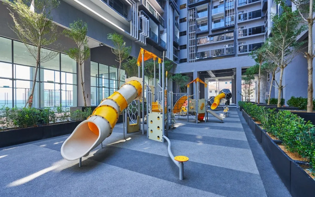 OYO Home 935 Breathtaking Studio Imperio Residence