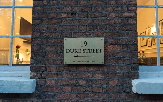 19 Duke Street