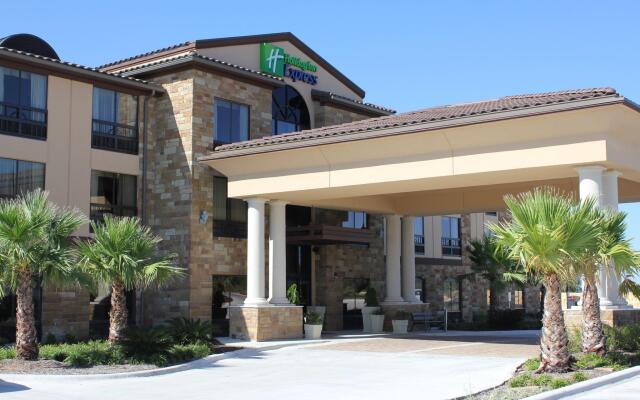 Holiday Inn Express & Suites Austin NW - Lakeway by IHG