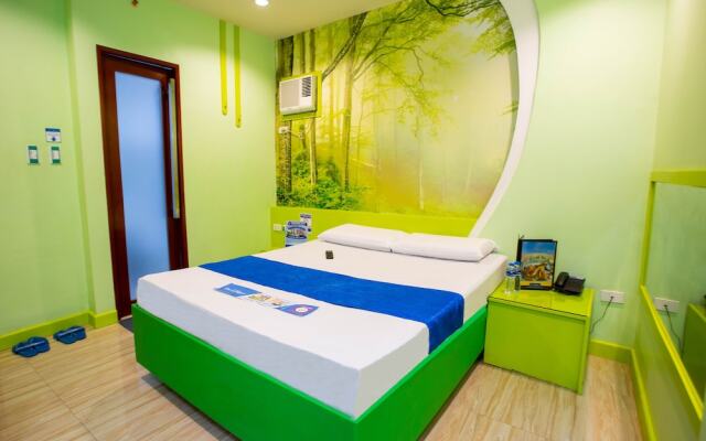 Hotel DreamWorld Las Pinas