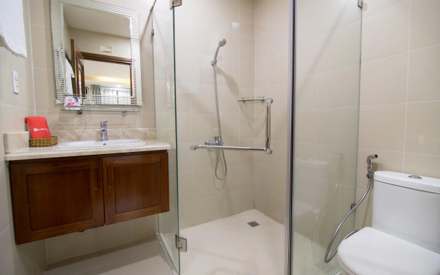 Reddoorz Plus @ Phu My Hung Residence