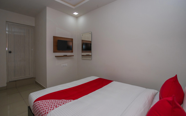 Varcity Phi Pavilion By OYO Rooms