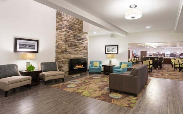 Holiday Inn Express & Suites Wyomissing by IHG