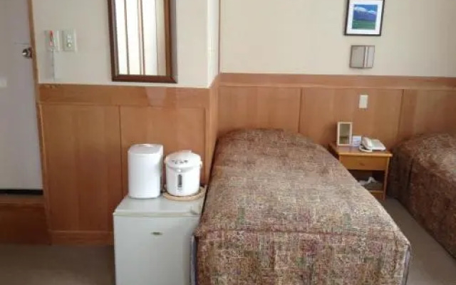 Hakuba Ryokan MINAMIYA & Cat Cafe MINAMIYA