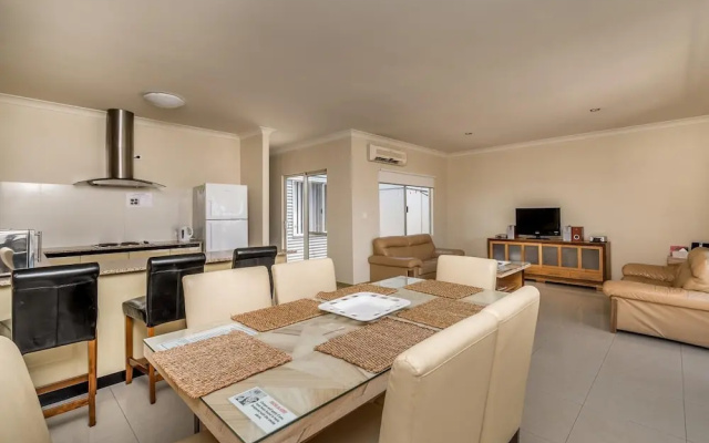 Seafront Unit 49 – Guest Rooms – Jurien Bay