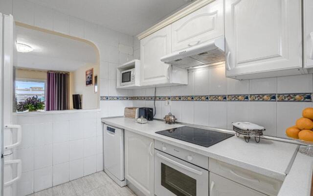 RED Large family apartment, three floors, 10 guests