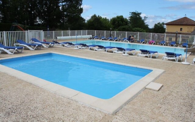 Camping Lespoutiroux Tithome