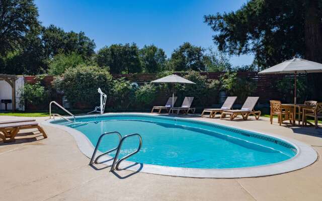 Super 8 by Wyndham Ukiah