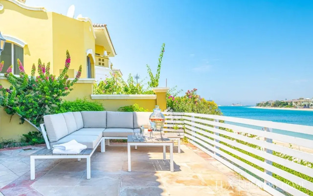 LUX Holiday Home - Frond E 1