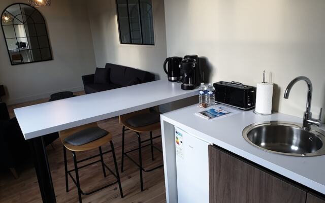 Au Loup Historic Apartments