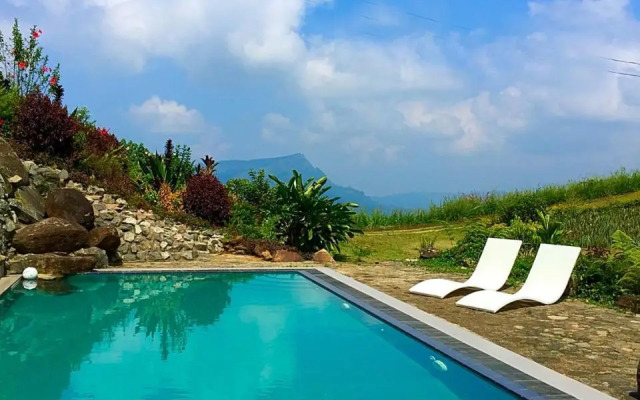 Singha Sanasa Luxury Homestay