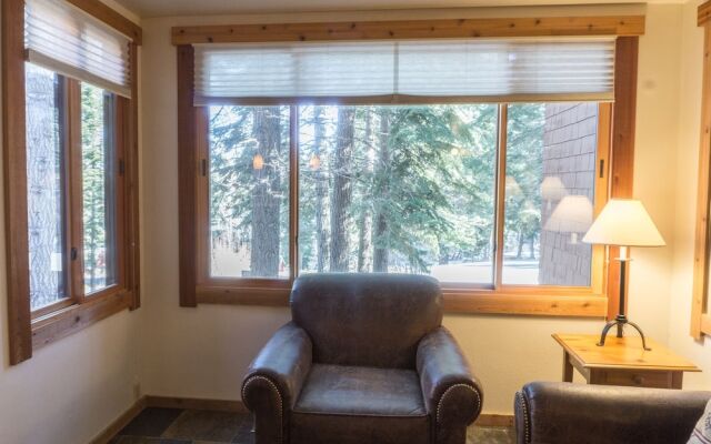 4025 Ski Trails