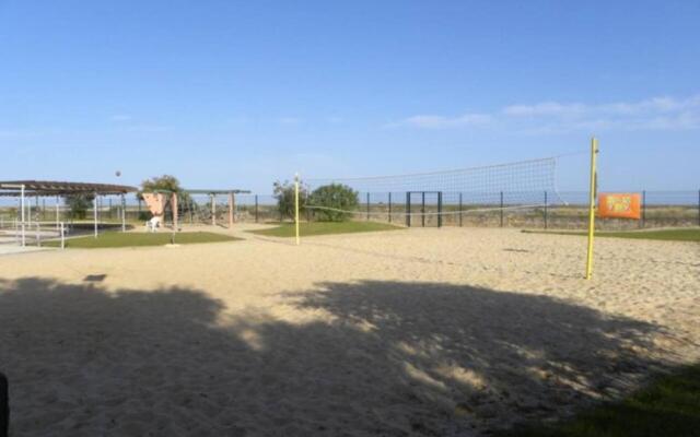 Cabanas Gold By Beach Rentals