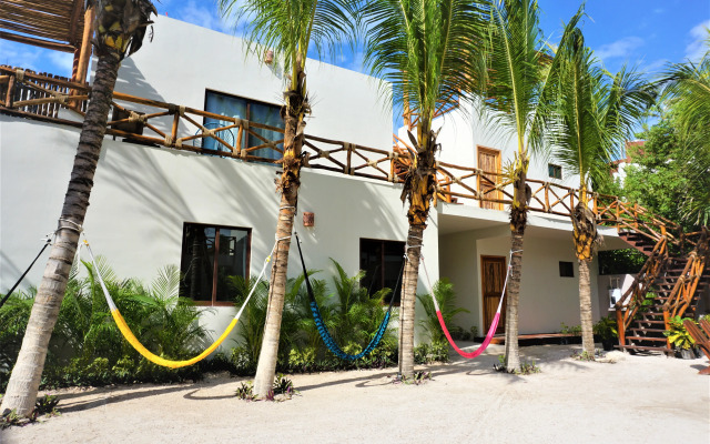La Puerta Azul Beachfront - Adults Only