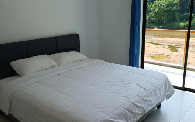 Riverside Palm Inn Sg Lembing