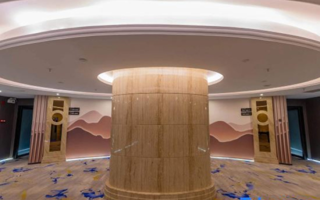 Chunhuiyuan Hotel (Shantou Highspeed Railway Station)