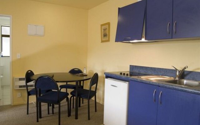 Anchorage Motel Apartments