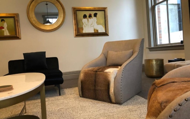 The Burlington Luxury Octagon Apartment – Hotel Rooms – Dunedin