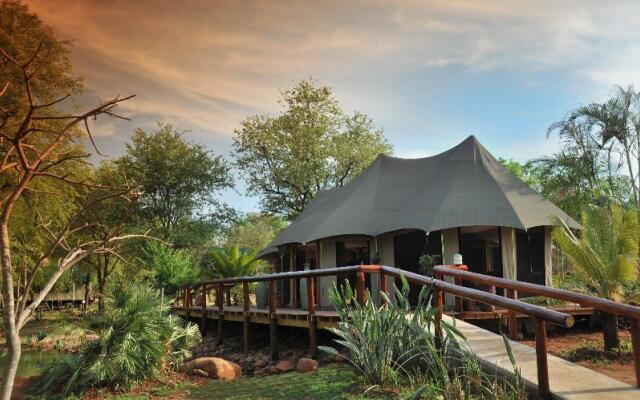Chisomo Safari Lodge