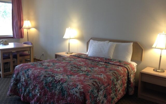 Timberland Inn & Suites