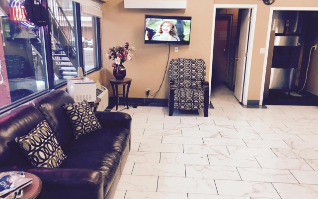 Travelodge by Wyndham Reno Downtown