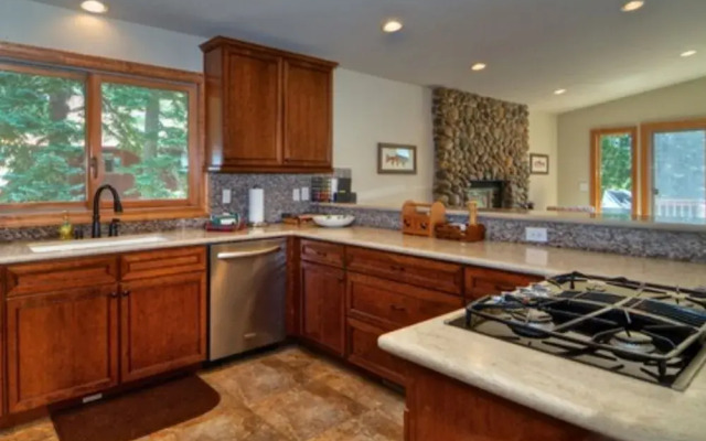 Perfect Fit 4 Br home by RedAwning