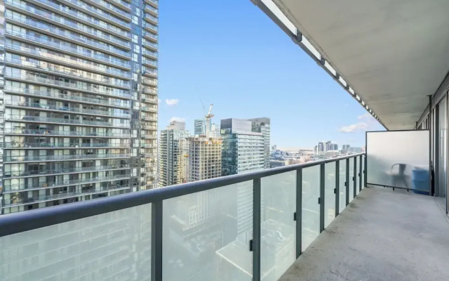 Mövenpick Suites - Downtown Toronto