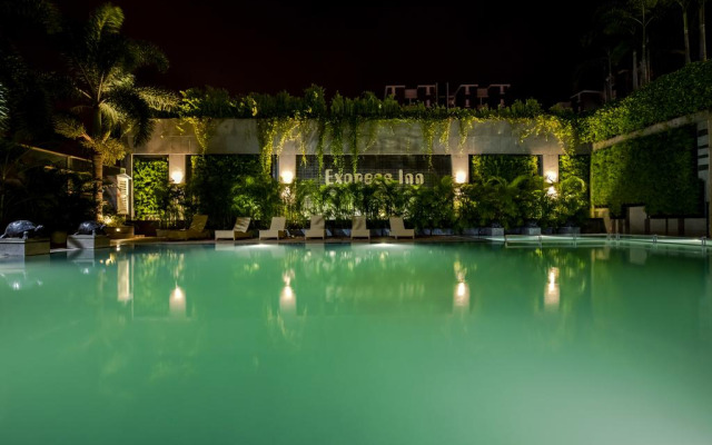 Hotel Express Inn