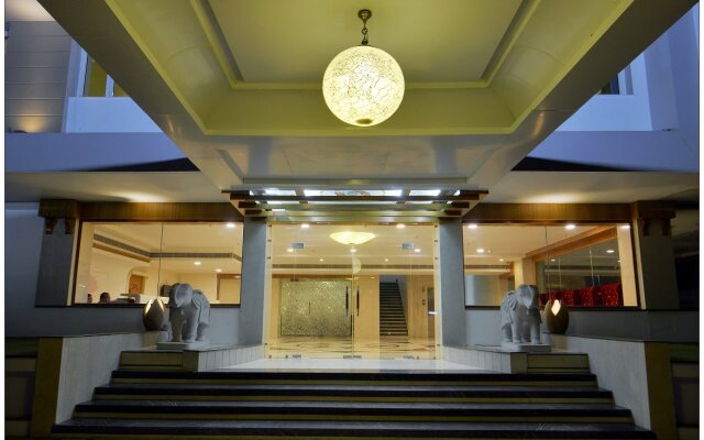 Hotel Madhuram Royale