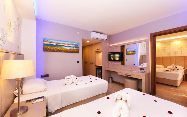 Holiday Inn Express & Suites Medellin