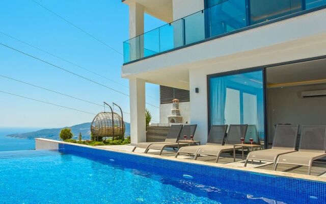 Villa Lamazi 2
