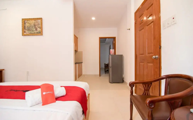 Reddoorz Plus Near Thao Dien