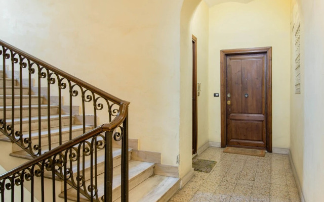 Stunning 1-bed Apartment in Roma Near Colosseum