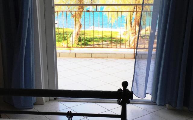 Spacious Sea Front Apartment - Porto Bouffalo - Evia