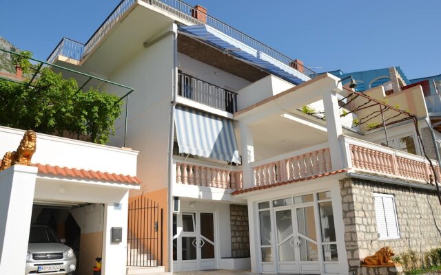 Apartments Corovic